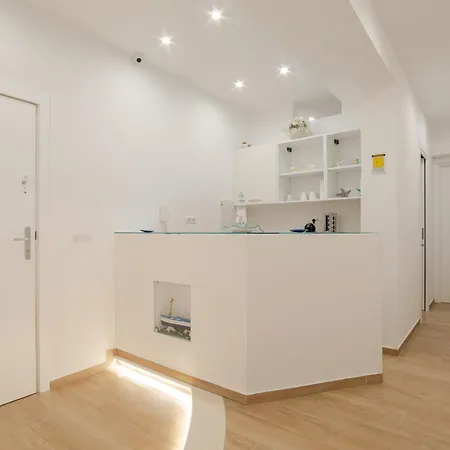 Brezza Marina Πανσιόν 4*