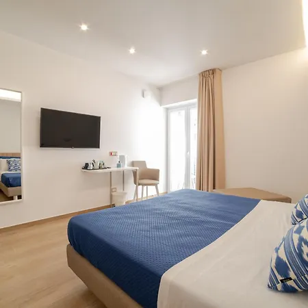 Πανσιόν Brezza Marina